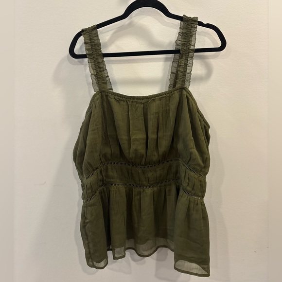 Old Navy Green Tank Top - Picture 2 of 4